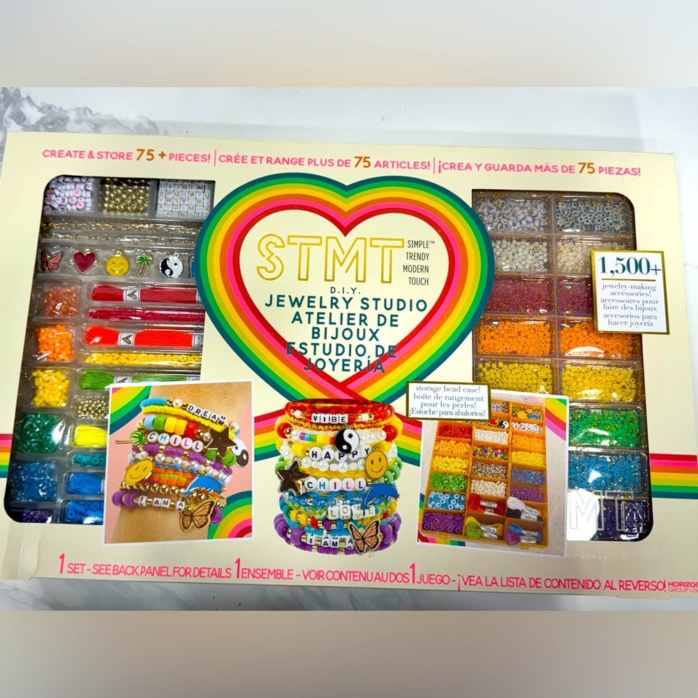 STMT D.I.Y Jewelry Studio Kit, 1,500+ Pieces Create Store Jewelry (Rainbow) New